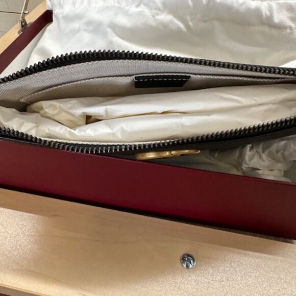 Gucci Double G Black Crossbody Bag - Picture 4 of 4